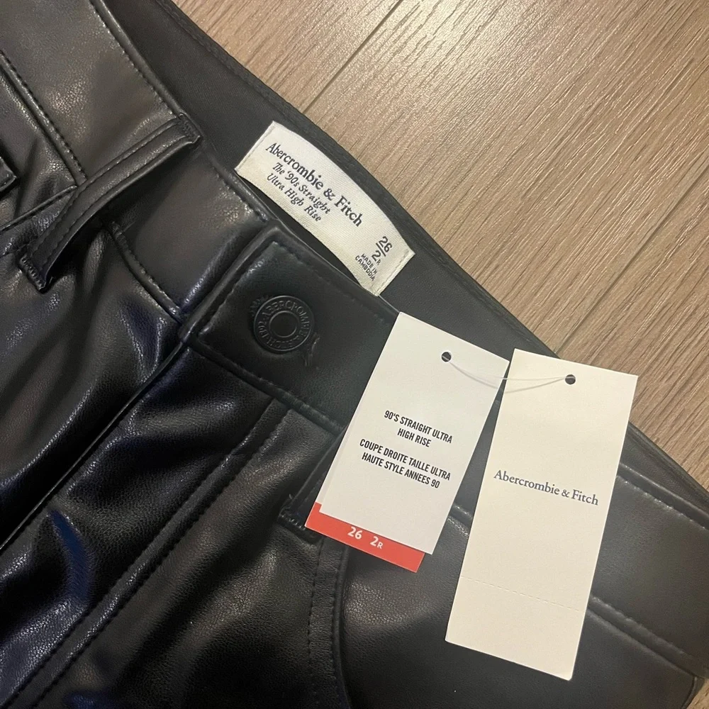 Abercrombie & Fitch black leather pants - Picture 3 of 3